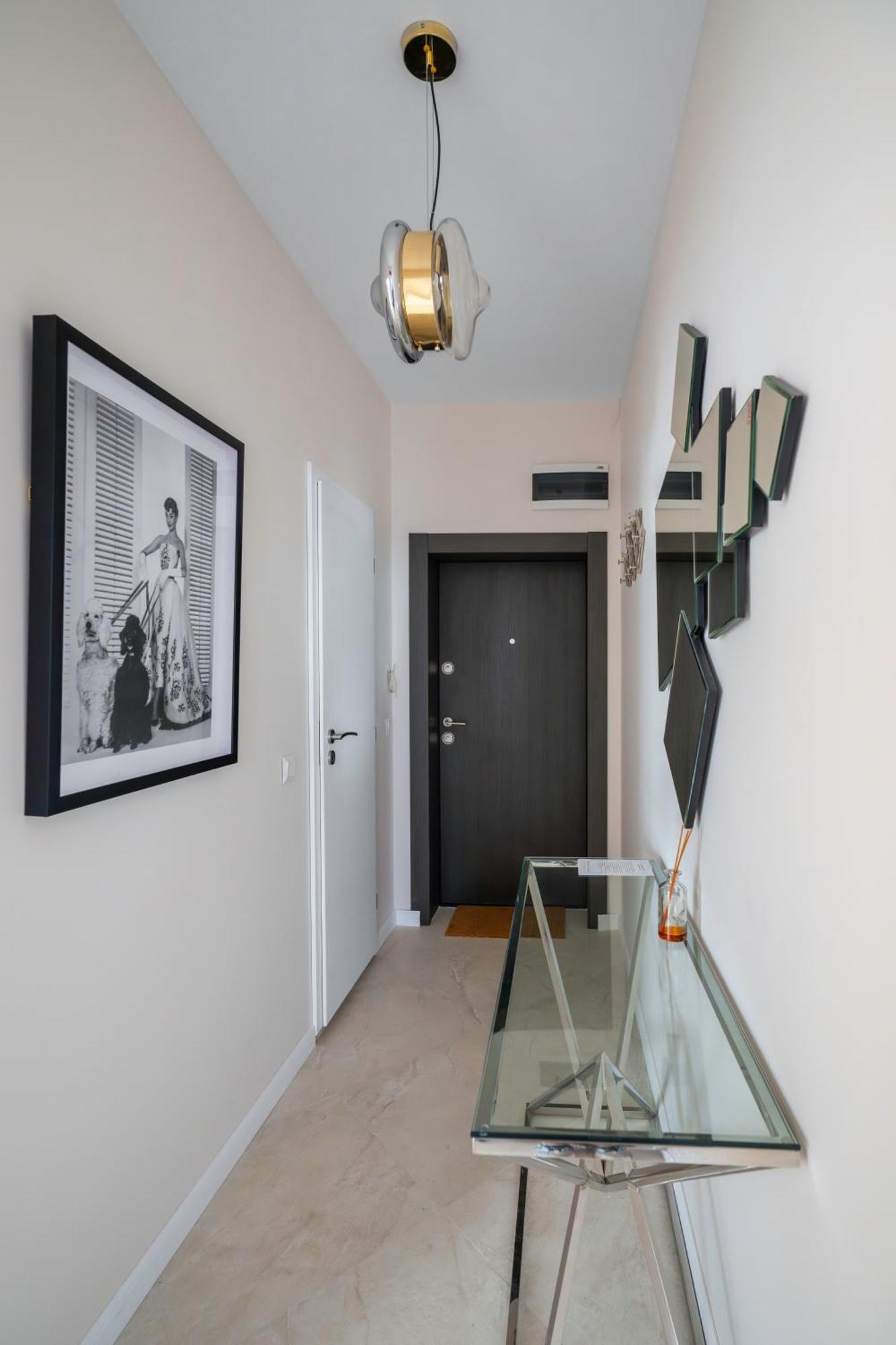 Appartement New With The View - 2bd Bright Flat Near Ndk